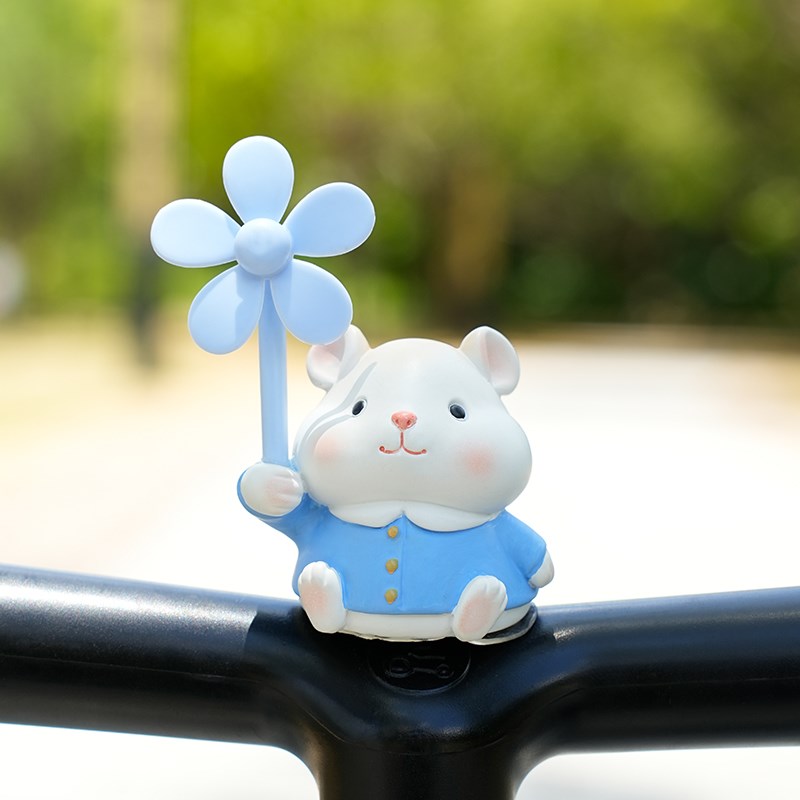 可爱小动物风车竹蜻蜓送闺蜜礼物摇摇车滑板车可爱装饰品摩托电动