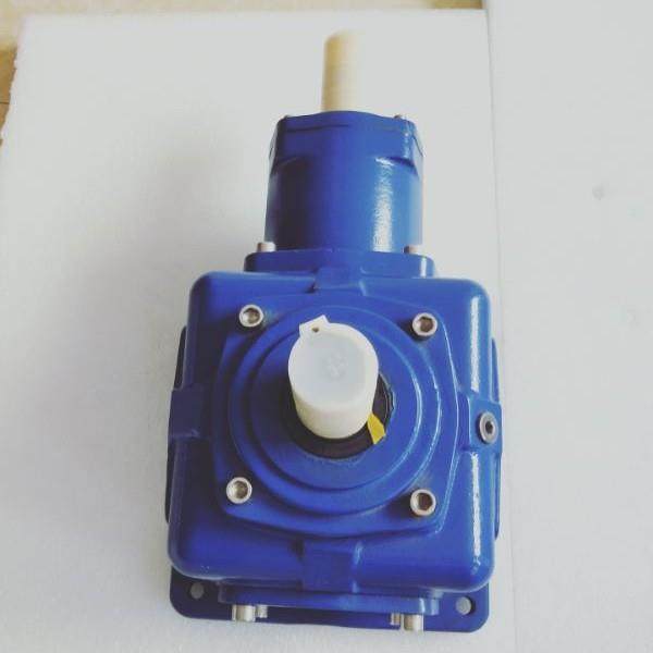 T12螺旋锥齿轮减速机高刚性FC-25铸铁铸造采用合金钢调质性能高,特色手工艺,其他特色工艺品,淘宝优惠券,粉丝福利购,淘宝优惠卷