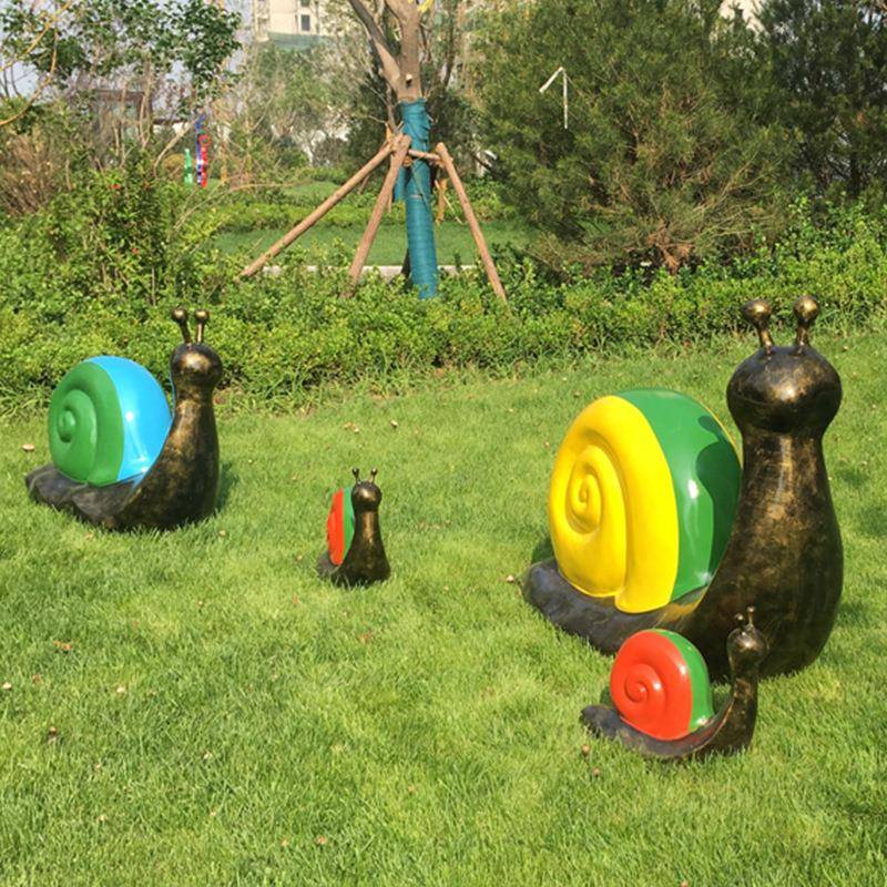 玻璃钢蜗牛雕塑大型户外广场商场公园草坪景观彩绘动物摆件雕塑