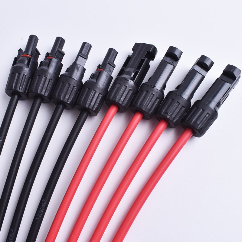 MC4光伏红黑Y型连接器 太阳能板接头电缆2至4Y型分支并联线连接器