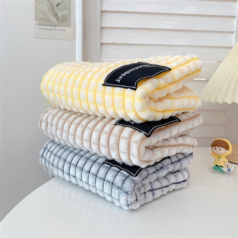 夏季毛毯薄款iis床上用宿舍沙发盖腿办公室午睡空调毯披肩小毯子
