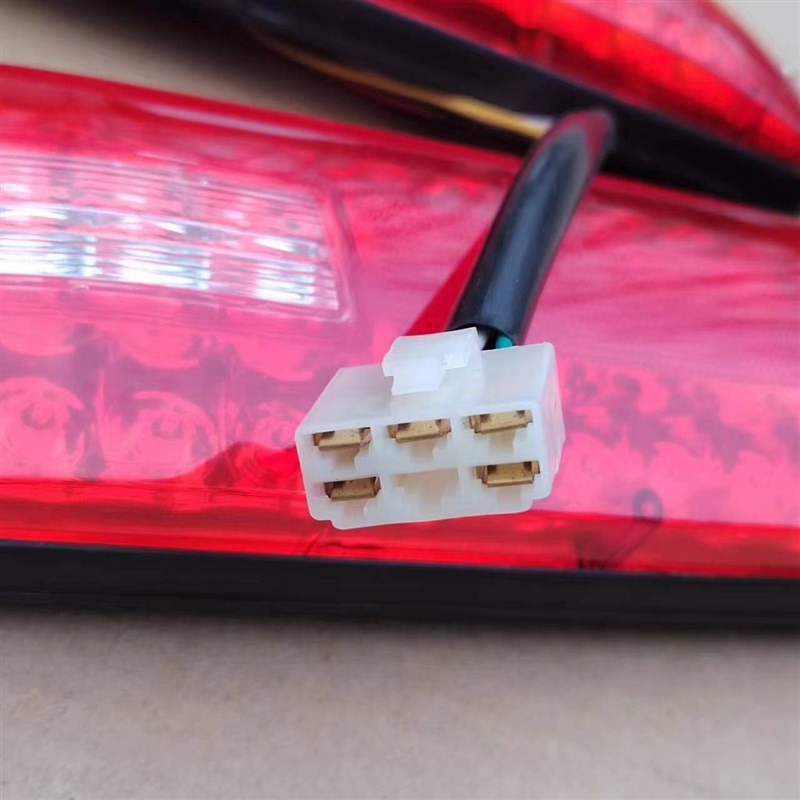 led摩托电动三轮车后尾灯总成12V通用转向灯行车灯倒车灯助力车