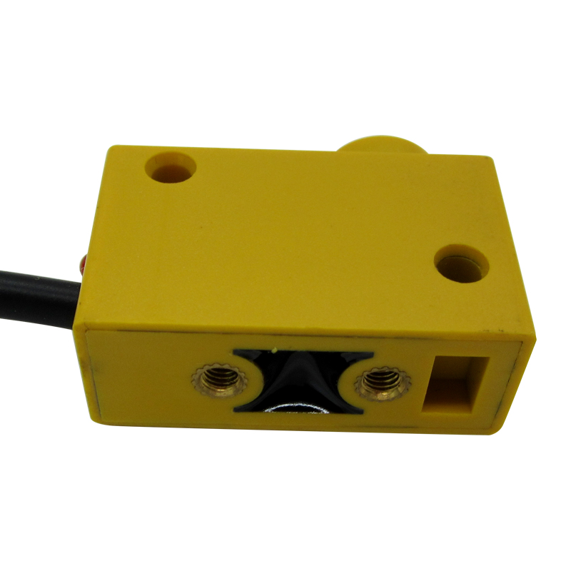 黄山型方头二线接近开关LJG5C-4/ZOAN2 LJG5C-4/Z0AN2 常开传感器