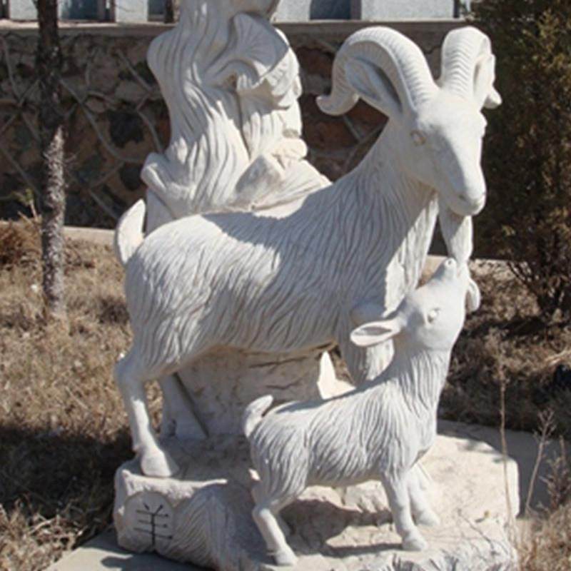 雕刻石雕羊公园石羊摆放石材动物景观摆件石羔羊价格