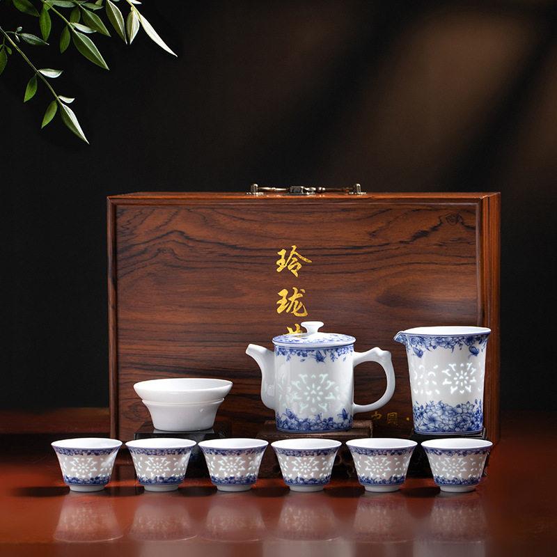 景德镇陶瓷青花瓷玲珑茶具套装中式家用釉下彩功夫茶具茶壶送礼