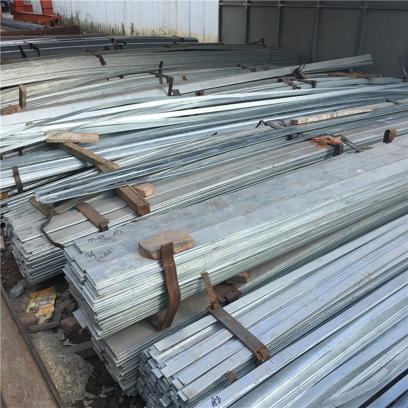 镀锌扁钢40*4 j接地母线避雷带弯头25*4 30*4 50*4 白色防锈钢板