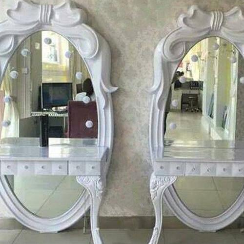 影楼带灯梳妆台现代简约轻奢桌网红美甲桌婚纱店专用工作室化妆台