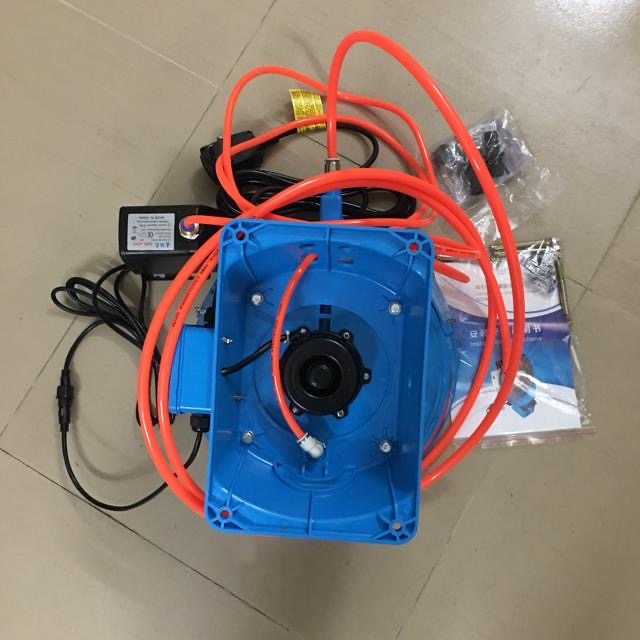 智能猪场喷雾器畜牧养殖场人员消毒通道消毒机离心挂壁加湿雾化盘