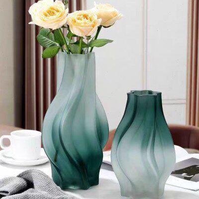 北欧简约风玻璃创意鲜花专用花瓶客厅卧室百合花磨砂渐变家居摆件