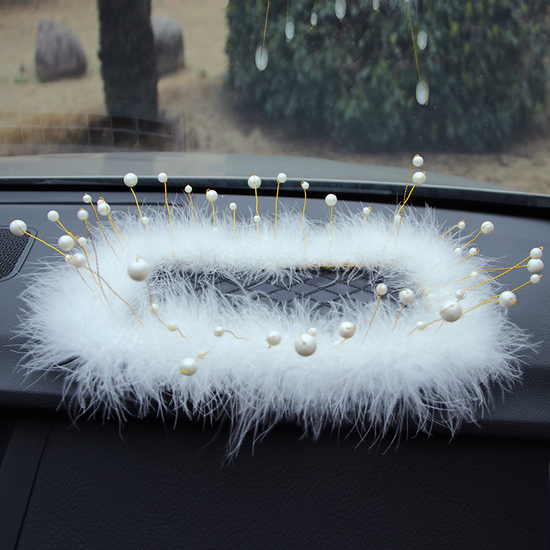 羽毛垫汽车摆件装饰时尚车内饰可爱绒毛中控仪表台女士.车载防滑