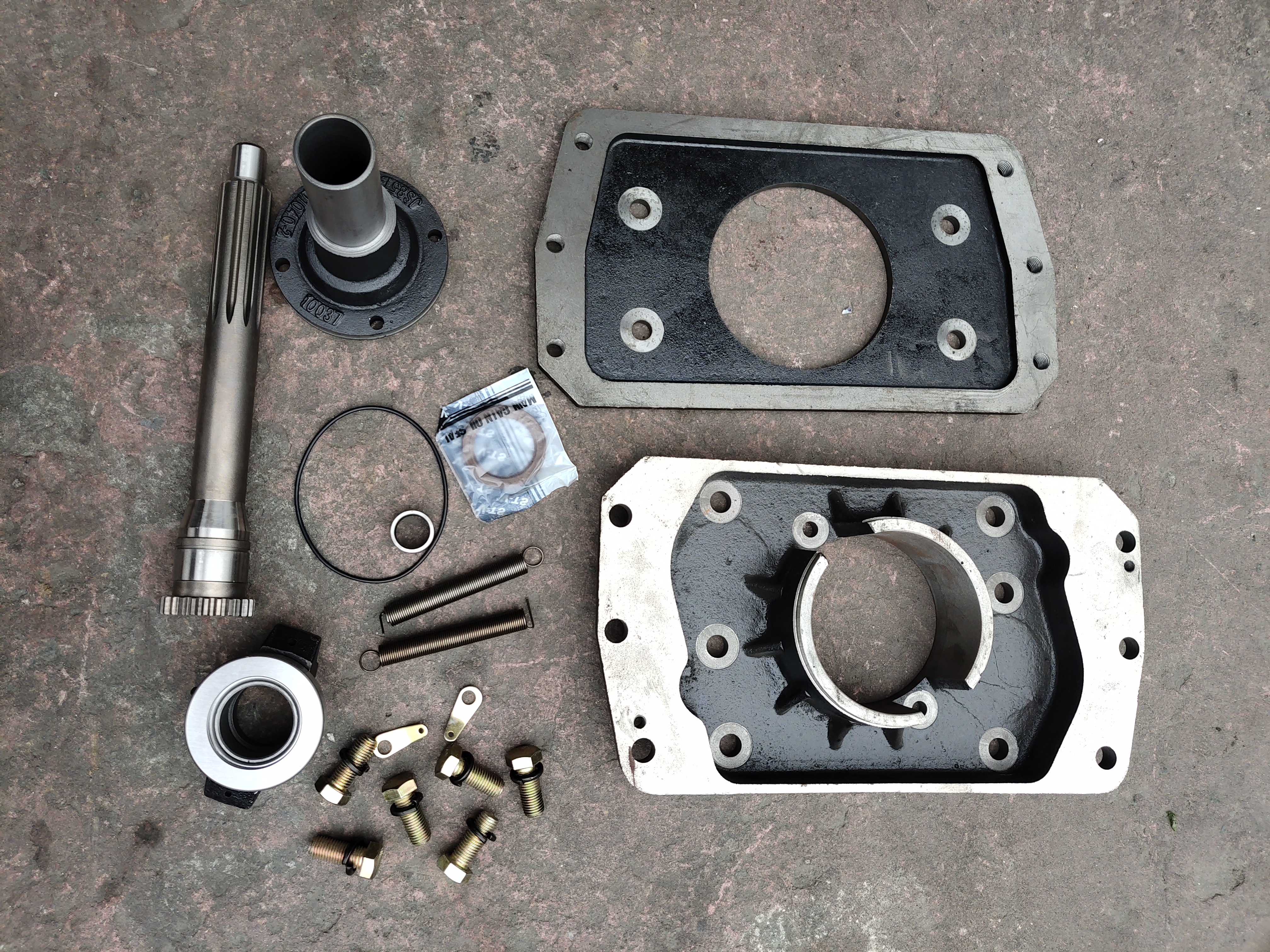 法士特小八档/小十档变速箱连接板过渡板一轴及全套小件通用改装