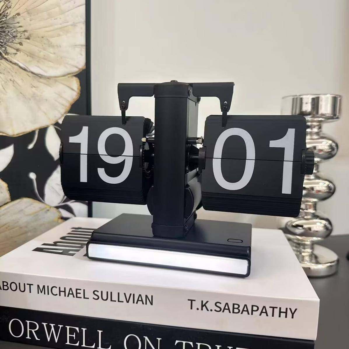 创意时尚带氛围灯翻页钟桌面床头柜轻奢简约座钟小夜灯款装饰时钟,自行车/骑行装备/零配件,更多零件/配件,淘宝优惠券,粉丝福利购,淘宝优惠卷