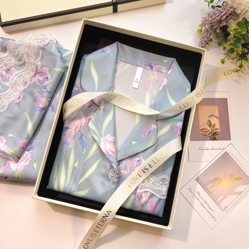 送妈妈生日礼物给婆婆长辈中年女士实用丝绸睡衣高U档礼盒装母亲