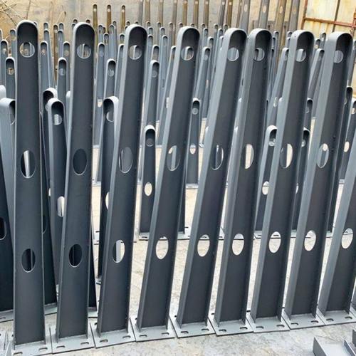 满焊碳钢雨棚挑梁 玻璃雨搭支架H型牛腿不锈钢梁定制异型钢构加工