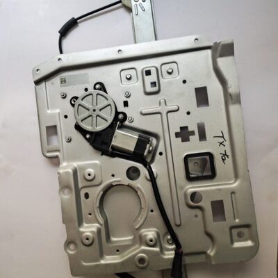 重汽豪沃TX玻璃升降器右边原厂件进口电机图号712W62645－6052/1