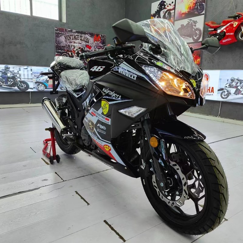 小单缸燃油地平线o公路赛趴赛双缸街车3跑车V6机车