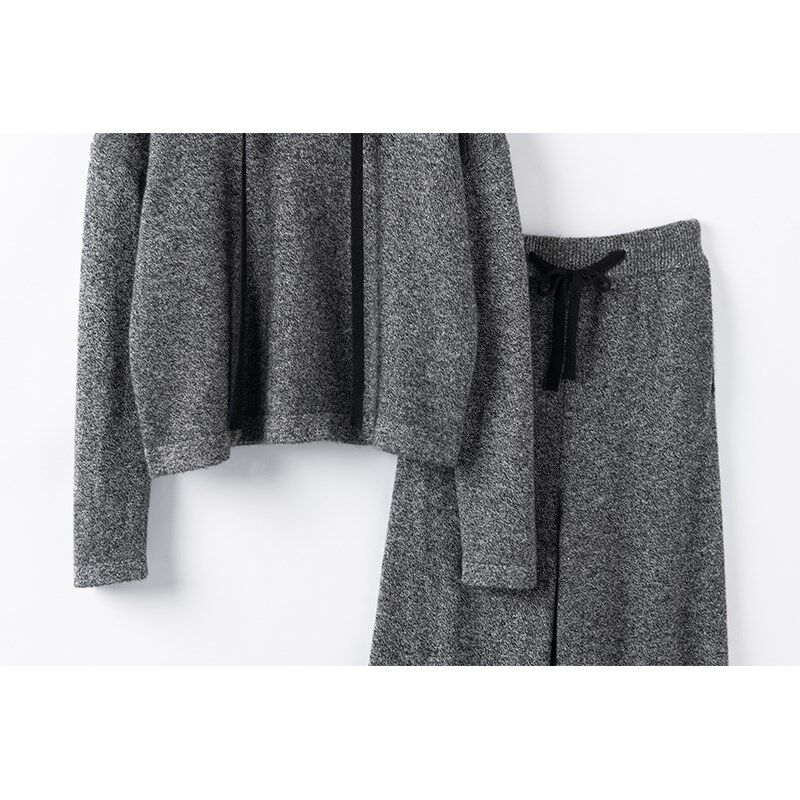 黑白!连帽套头常规长袖上衣宽松型直筒阔腿针织裤羊绒套装女显瘦