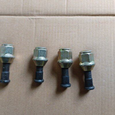 丽驰V5V6V8E9富路A1A7C3B嘉瑞新途瑞C9金骏马哈头螺丝法兰螺丝