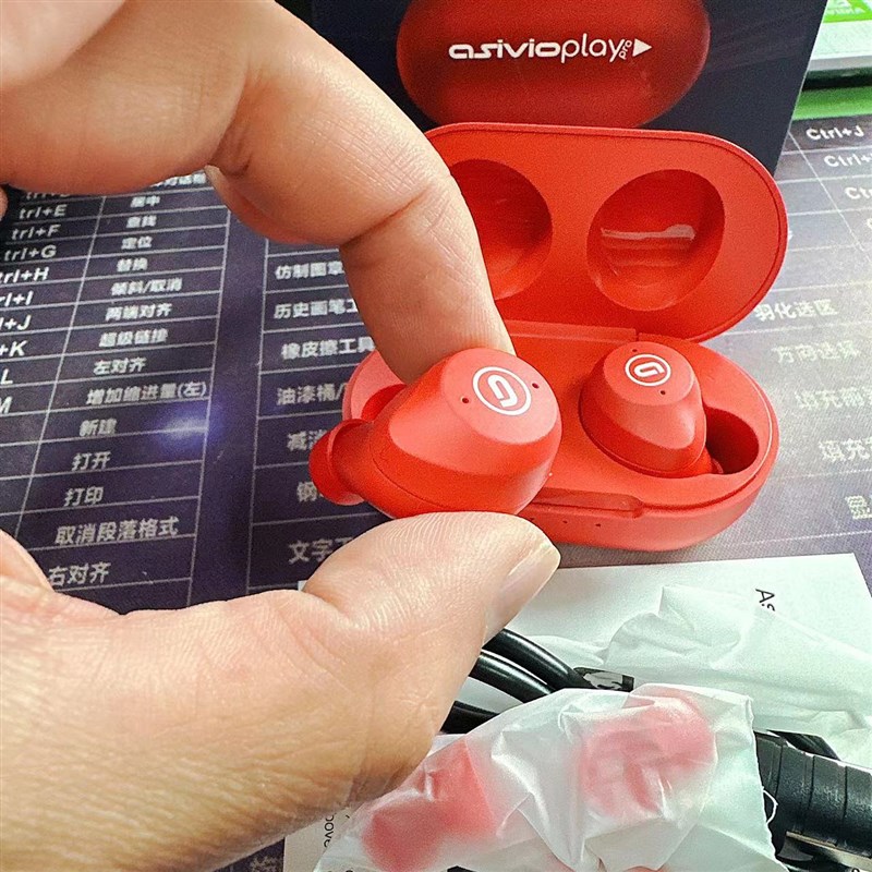 跨境外贸真无线蓝牙耳机 三频均衡高音突出浓浓圈铁味高通QCC芯片