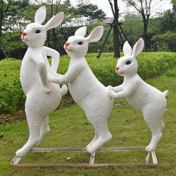 户外园林景观玻璃钢卡通兔子雕塑摆件幼儿园花园庭院草坪装饰小品