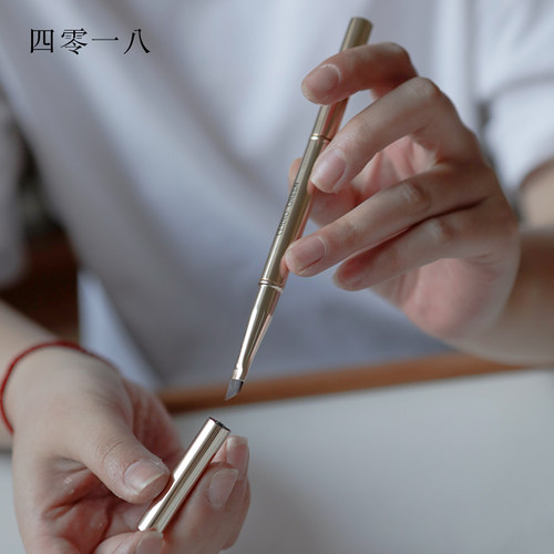 CerroQreen唇刷便携伸缩口红