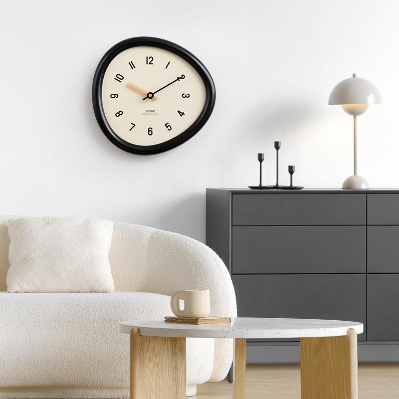 wozoom屋准现代简约挂钟2024新款客厅艺术创意餐厅时钟装饰墙