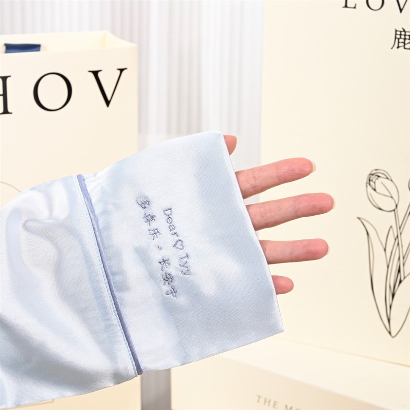 生日礼物送母亲节妈妈女生女友员工女士适合喜欢R的实用业定制520