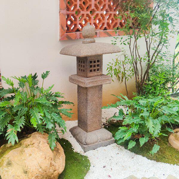 户外日式太阳能石灯笼庭院阳台花园造景布置落地草坪灯装饰品摆件