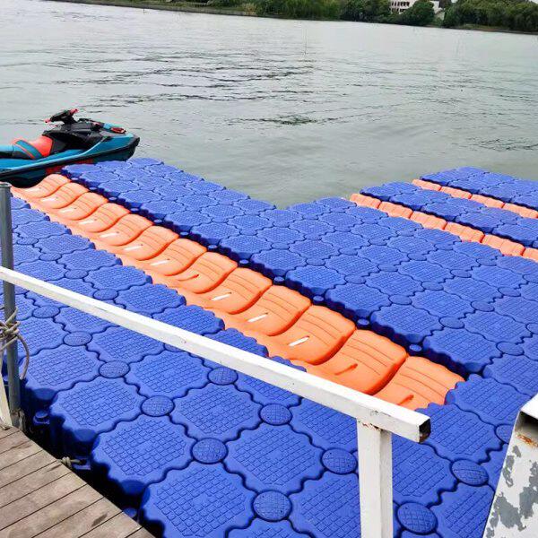 水上浮筒户外活动防撞桶养殖摩托艇泊位浮箱游泳池栈道漂浮景区