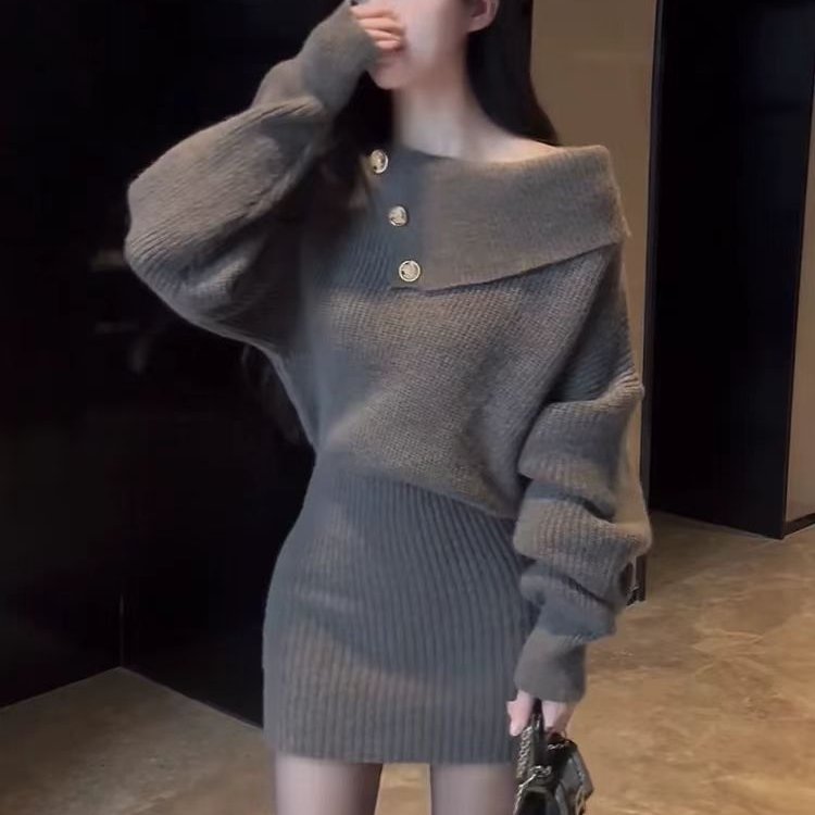 针织连衣裙女春夏2025年新款时尚毛衣裙露肩显身材小个子包臀裙子