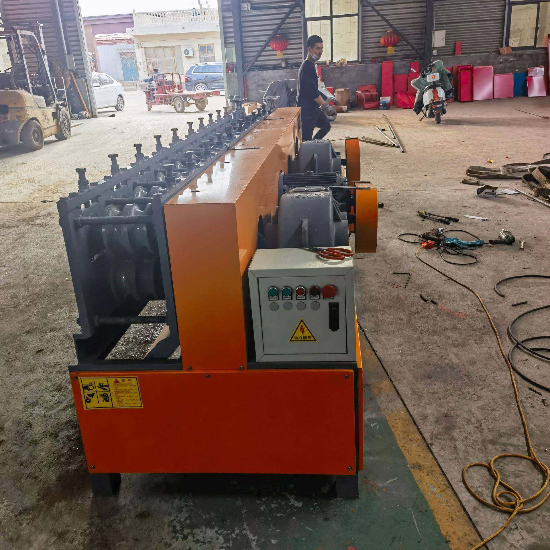 4X8圆管变方管机，圆管压方管机脚手架4X4圆管压方管机异性方管机