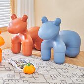 北欧现代网红小马椅客厅家用创意塑料加厚儿童椅可爱幼儿园卡通凳