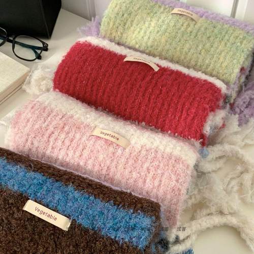 彩色条纹毛绒加厚围巾女