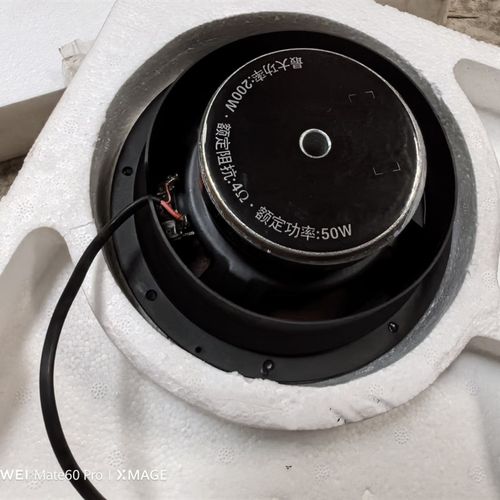 声乐加6.5寸全频喇叭。汽车音响。大功率重低音,进口纸盆。