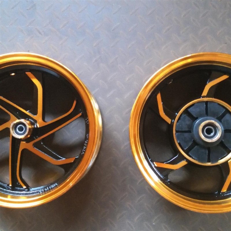 春风狒狒摩托车前后轮毂125-2后钢圈众星小太子铝轮蜜蜂轮轱配件