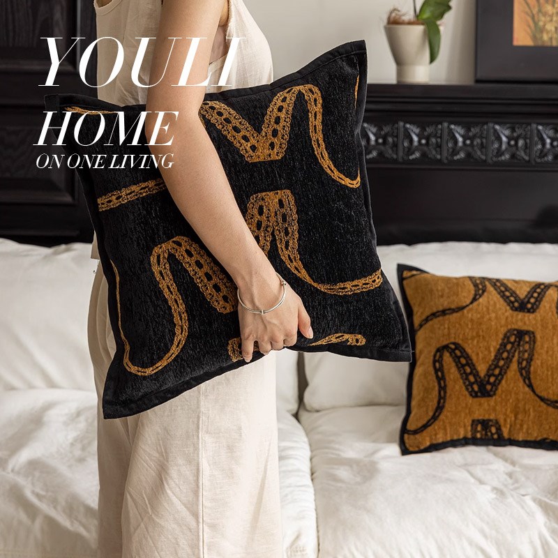 中古沙发抱枕套棕色轻奢高级感新中式客厅沙发靠V枕床头靠垫靠背