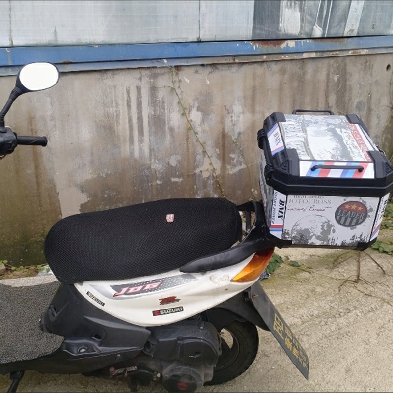 适用于雅马哈赛鹰GT125方形大容量尾箱踏板摩托车JYM125T-2后备箱