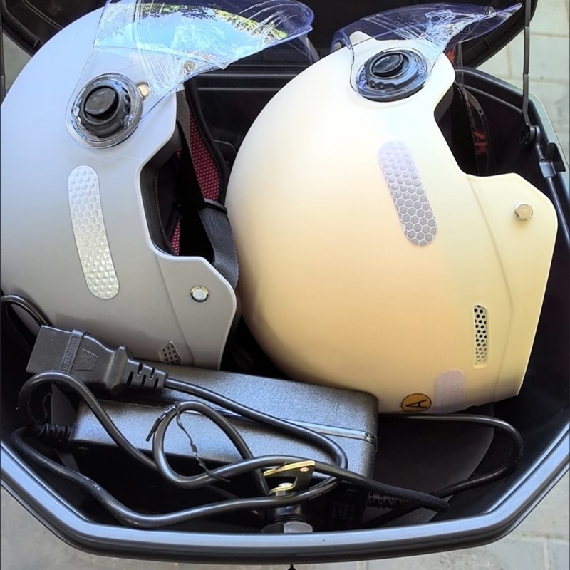 适用于雅马哈巧格100尾箱踏板摩托车JOG ZY100T-6/9后备箱储物箱