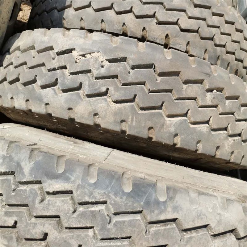 进口九成新二手货车拆车轮胎轻卡600 650 700 750 825R13 14