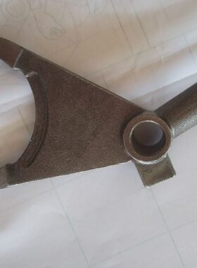 叉拨4z5东方红拖拉机原厂叉-拨叉37ME0动力输出拨