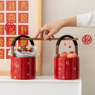 方陶瓷孙陪嫁出嫁红色用品家妆女子结婚一对桶嫁桶痰盂喜娘大全