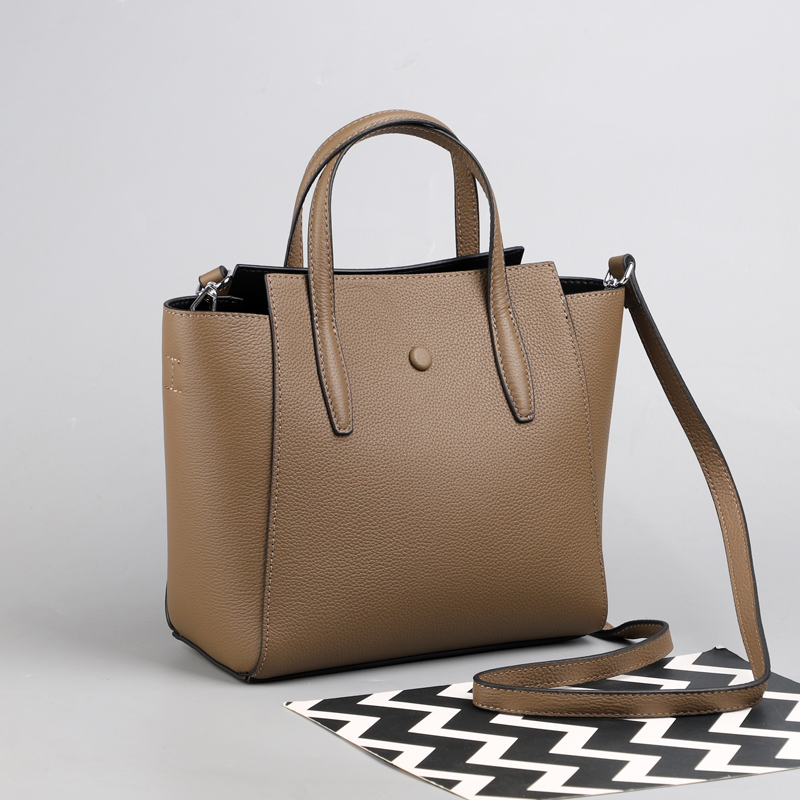 大气真皮女包2023新款通勤头层D牛皮手提包夏季大容量女士斜挎包