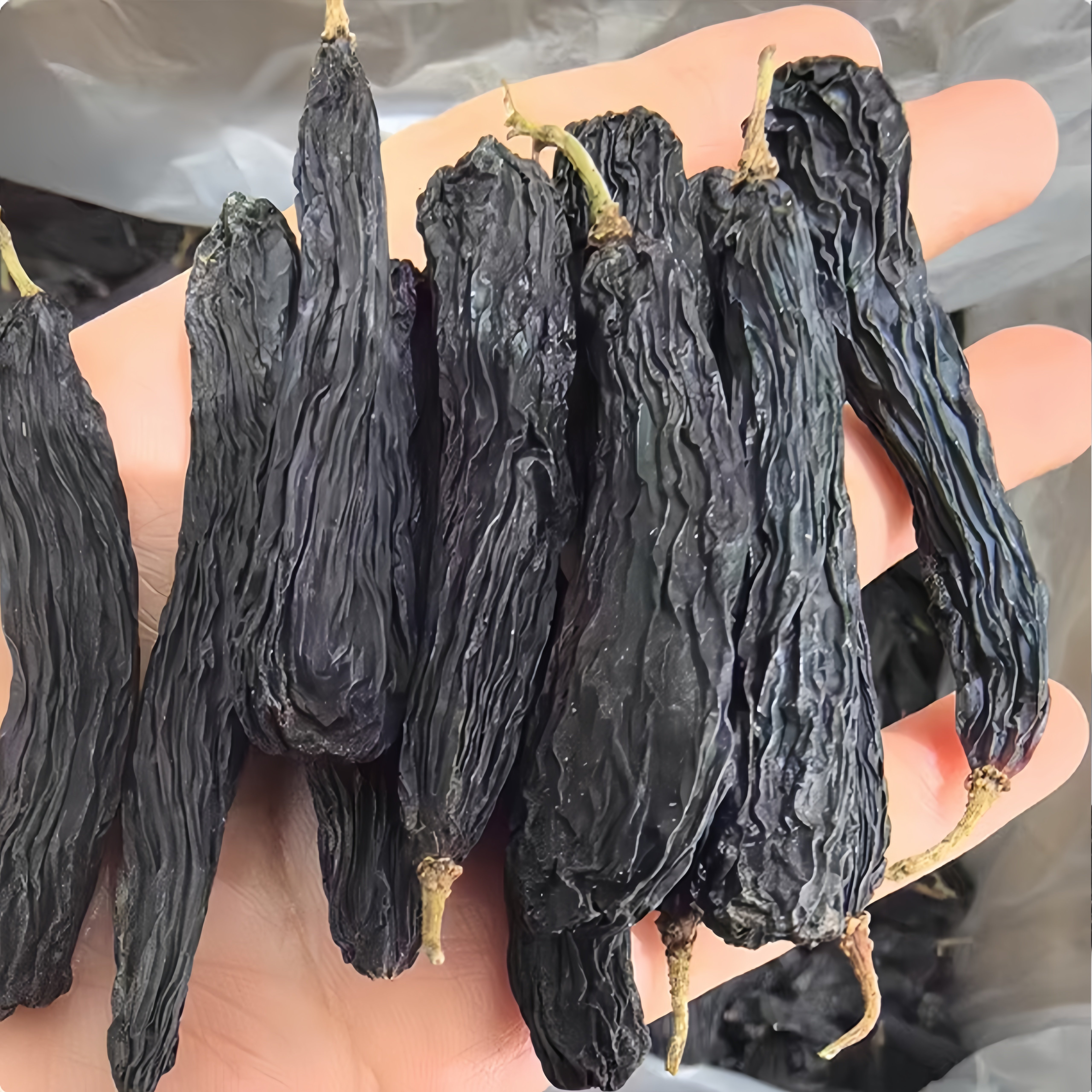 新疆特产蓝宝石葡萄干手工精选优质大果手指葡萄干