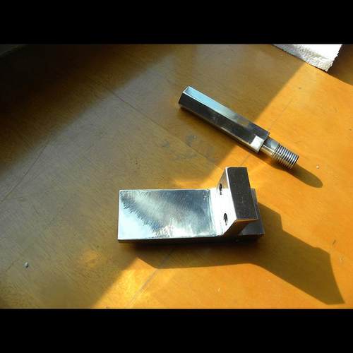 万能粉碎机外圆刀配件破碎机刀片非标加工