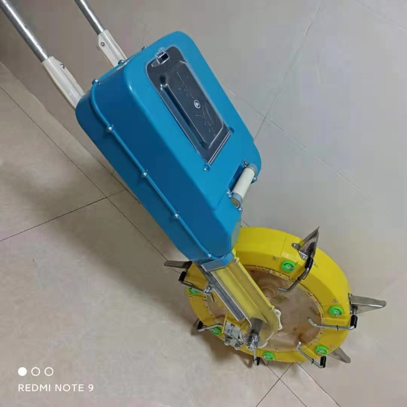 手推式玉米施肥器深层土下追肥神器手动新款滚轮施肥机.小型多功