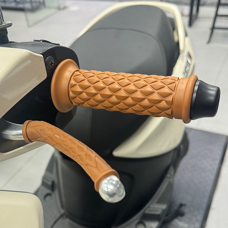 摩托车复古手把胶防滑把套雅马哈巧格125i改装油门把手防震把套