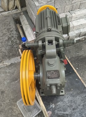 宏川曳引机HCg65型涡轮蜗杆杂物电梯主机HC100公斤升降机马达电机