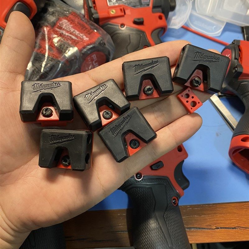 米沃奇3404/3453/2551/2553/2504原装批头夹批头U座带安装螺丝M18