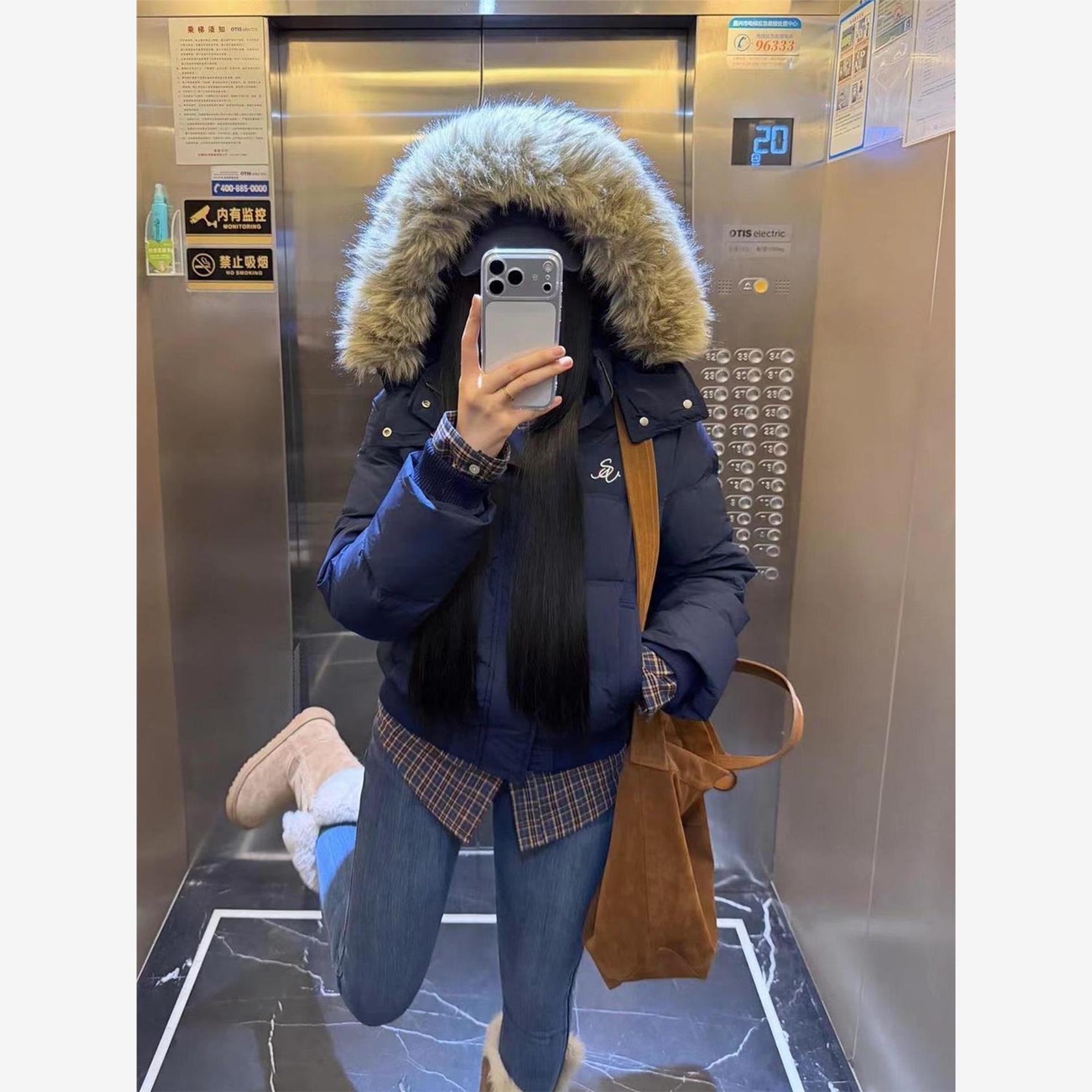 藏青色毛领连帽短款棉服外套女冬装巨好看超火小个子加厚面包服