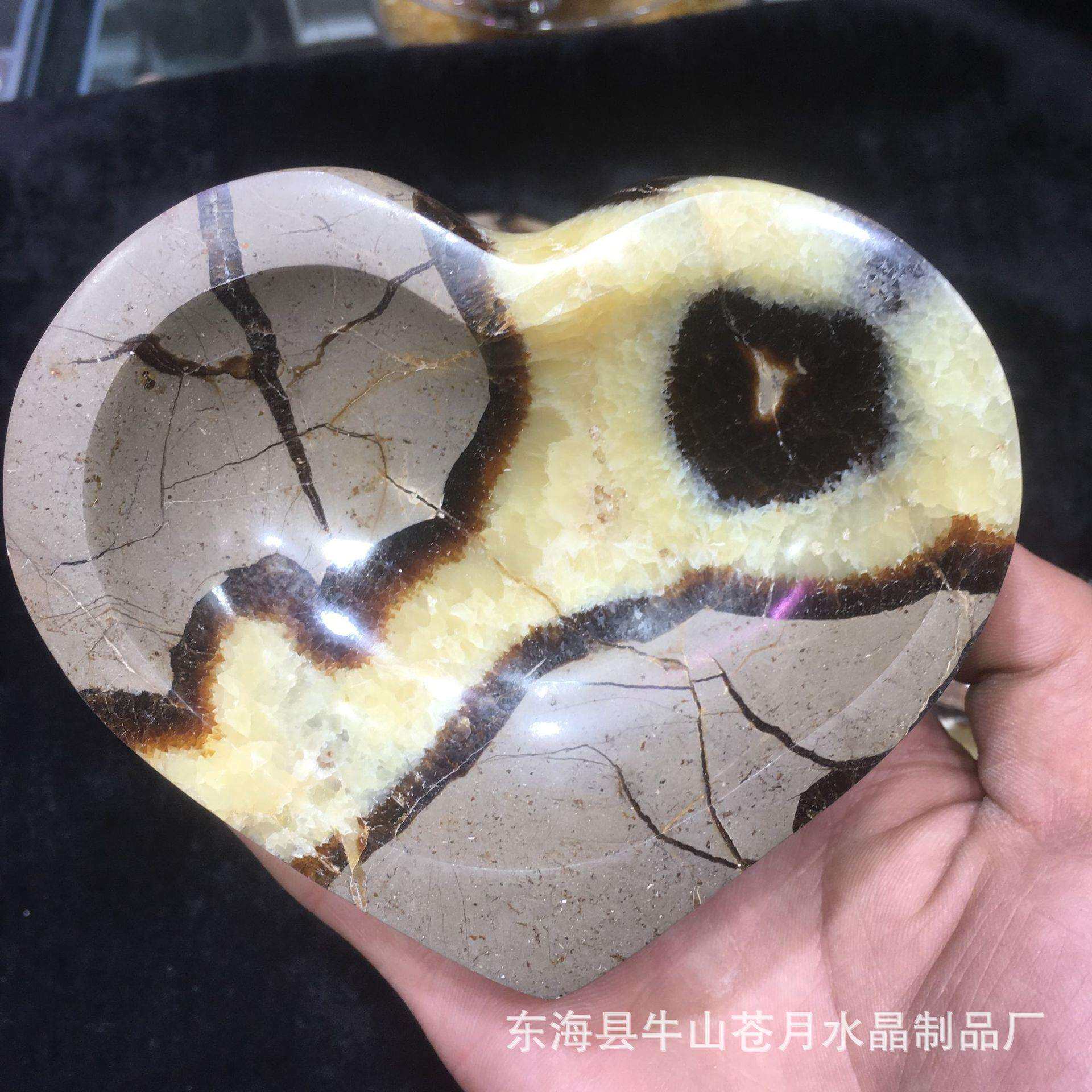 天然水晶龟背石打磨碗原石烟灰缸家居装饰摆件厂家(公斤价)